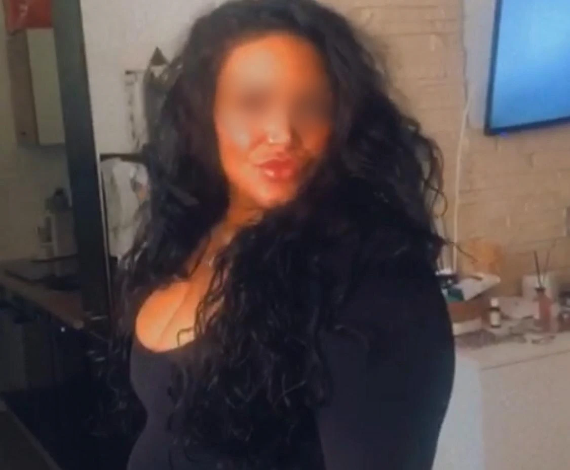 Ariel mit langen Haaren.